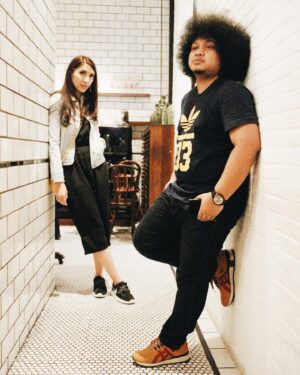 Acha Sinaga Instagram - Babe. Dibalik kebanyolan dan kelucuannya, kita semua bisa merasakan hatinya yang hangat dan selalu peduli sama orang lain. Nggak pernah hitung-hitungan, selalu royal berbagi. Selamat jalan Babe…. Kiranya Allah kuatkan dan hiburkan @fatiyw dan keluarga yg ditinggal 🥀