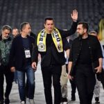 Acun Ilıcalı Instagram - Fenerbahçemiz için tarihi bir gündü. Ramazan ayı ve mesai günü olmasına rağmen binlerce taraftarımızın, kongre üyelerimizin Başkanımız Ali Koç’un çağrısıyla beraber böyle bir kalabalığın stadı doldurması unutulmayacak bir görüntüydü benim için. Fenerbahçeli olmaktan bir kere daha gurur duydum. #Fenerbahçe @fenerbahce