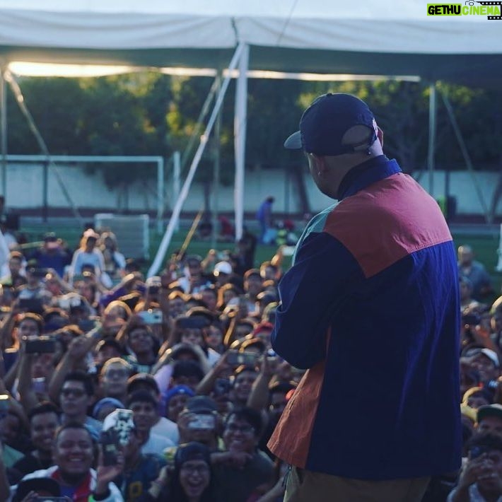 Aczino Instagram - Gracias #Queretaro por tanta energía 🤟🏽 Volvemos pronto…