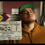 Aczino Instagram - “NEZA” es el siguiente tema que estrenaremos este 2 de Mayo en colaboración con la leyenda @therealkidfrost Producida por mi hermano @scoopdeville y @hetgrenci y dirigido por el gran @estevanoriol 🔥 Dedicado pa toda mi gente de Neza! 🤟🏽