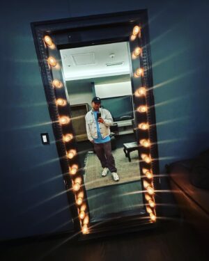 Aczino Instagram - Con todo el flow pal show! 🥶