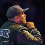 Aczino Instagram - Aczino nos lleva a vivir el “Campeonato de vida” con sus rimas inigualables! 🎤💫 Descubre cómo cada canción es un retrato del futuro y cómo desafía los límites en el freestyle. 🔥 Siente la emoción cuando alcanza las estrellas y vive la rivalidad con Argentina y otros países de LATAM. ¿Listo para sumarte a esta experiencia única? ¡Siente el poder del rap con Aczino! 🌟🎶 #Azcino #Freestyle #Rap #CreadoresMéxico