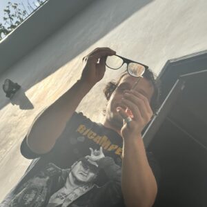 Aczino Instagram - Grabando en Los Ángeles 🔥 Muy contento con el resultado de todo este trabajo y aún falta mucho material por estrenar 🤟🏽 atentos!