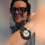 Adam Scott Instagram - I love @rowingblazers and all their stuff—been a fan for a long time, and their new watches are cool as shiiit🕰️👔🧢👞🪢💼🎾🗽🔥