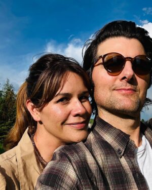 Adam Scott Instagram - This is the 25th birthday of my brilliant, beautiful, hilarious, foxy wife Naomi that I’ve been lucky enough to spend with her. Yup we met in 1998. My partner in life and work, I love her so much I’ll disintegrate into a fine powder if I try and explain.  I’m so insanely bonkers lucky, I mean good lord…as are our kids who get her as their mom…happy birthday my dear ♥️🎊♥️🎉♥️🎂♥️🎁♥️♥️♥️♥️♥️🎂♥️🎂♥️🎂