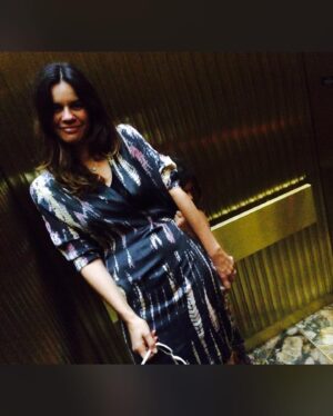 Adam Scott Instagram - This is the 25th birthday of my brilliant, beautiful, hilarious, foxy wife Naomi that I’ve been lucky enough to spend with her. Yup we met in 1998. My partner in life and work, I love her so much I’ll disintegrate into a fine powder if I try and explain.  I’m so insanely bonkers lucky, I mean good lord…as are our kids who get her as their mom…happy birthday my dear ♥️🎊♥️🎉♥️🎂♥️🎁♥️♥️♥️♥️♥️🎂♥️🎂♥️🎂