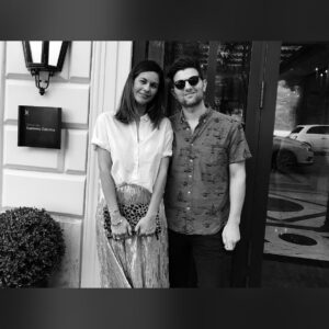 Adam Scott Instagram - Happy Valentines Day to my love, my partner, my wifey…Naomi. Still, after 25 yrs— no idea how I got so stupid lucky…❤️