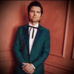 Adam Scott Instagram – Holy shit it’s pics from…

Golden Globes!
AFI Awards!
Critics Choice!

Styling: @ilariaurbinati 
MU: @ellefavmakeup 
Hair: @darbiewieczorek