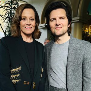 Adam Scott Instagram - Holy shit it’s pics from…

Golden Globes!
AFI Awards!
Critics Choice!

Styling: @ilariaurbinati 
MU: @ellefavmakeup 
Hair: @darbiewieczorek