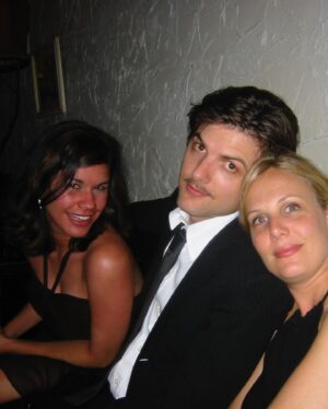 Adam Scott Instagram - This is the 25th birthday of my brilliant, beautiful, hilarious, foxy wife Naomi that I’ve been lucky enough to spend with her. Yup we met in 1998. My partner in life and work, I love her so much I’ll disintegrate into a fine powder if I try and explain.  I’m so insanely bonkers lucky, I mean good lord…as are our kids who get her as their mom…happy birthday my dear ♥️🎊♥️🎉♥️🎂♥️🎁♥️♥️♥️♥️♥️🎂♥️🎂♥️🎂