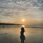 Adhisty Zara Instagram - 🤍🫧🫧🫧🚶🏼‍♀️‍➡️