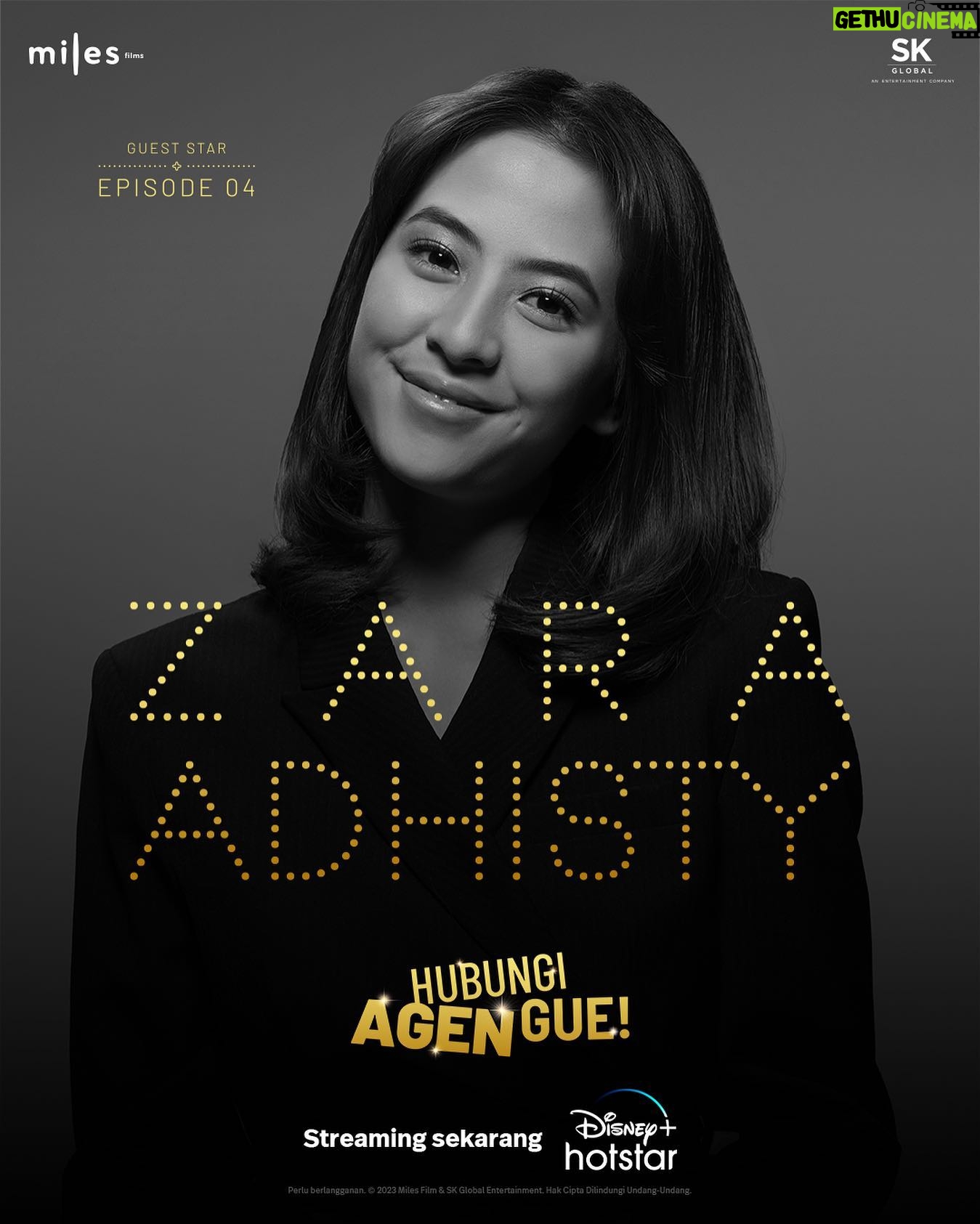 Adhisty Zara Instagram - Dikenal selalu profesional, kok syuting kali ini Zara gak bisa total dalam beradegan? 🤔 Eksklusif di @disneyplushotstarid, streaming serial original #HubungiAgenGue setiap Sabtu. Dengan penampilan spesial oleh @zaraadhsty.