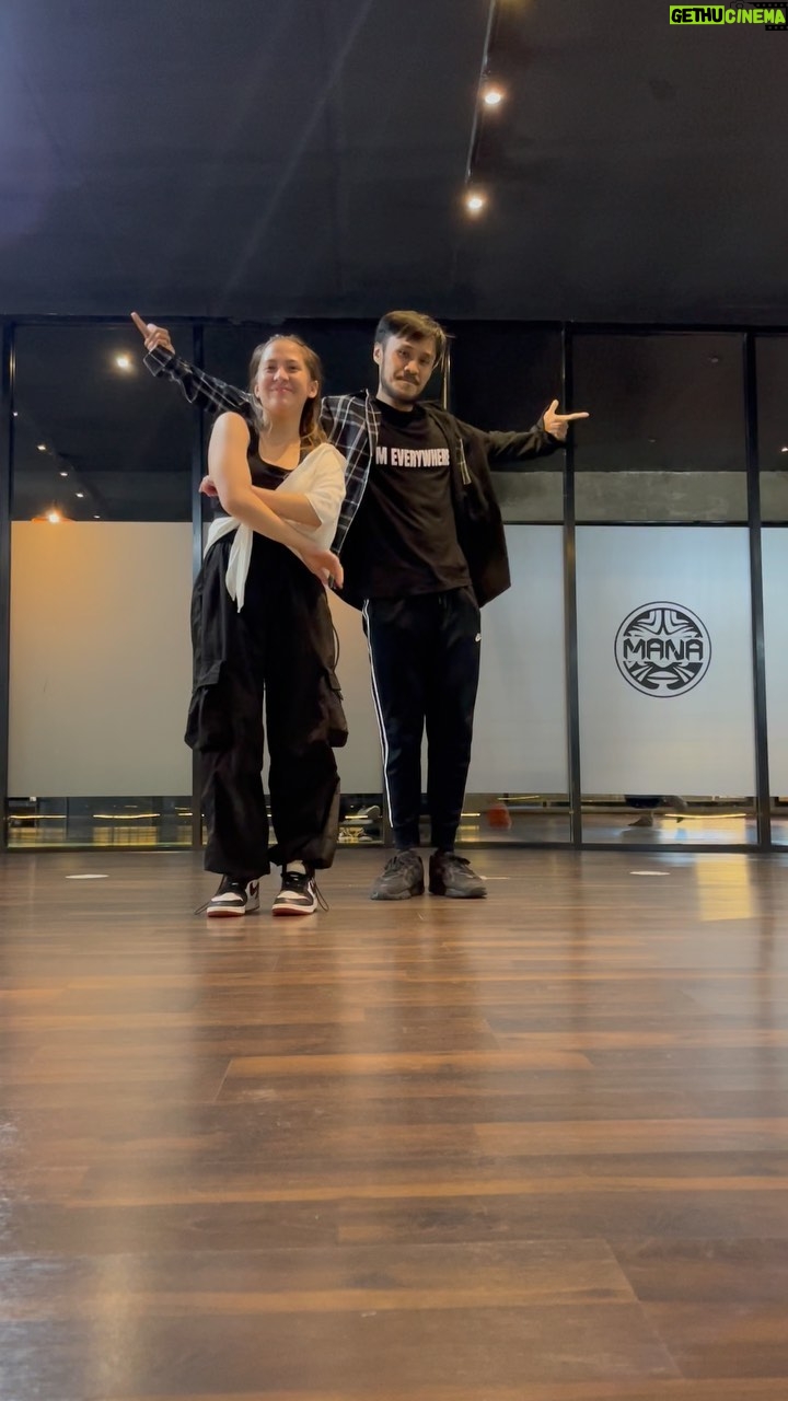 Adhisty Zara Instagram - akhirnya dance lagii! w/ ka @reignhbs 🤩 #sevenchallenge - SONG: SEVEN (Feat. Latto)(explicit ver) - by Jung kook (BTS)