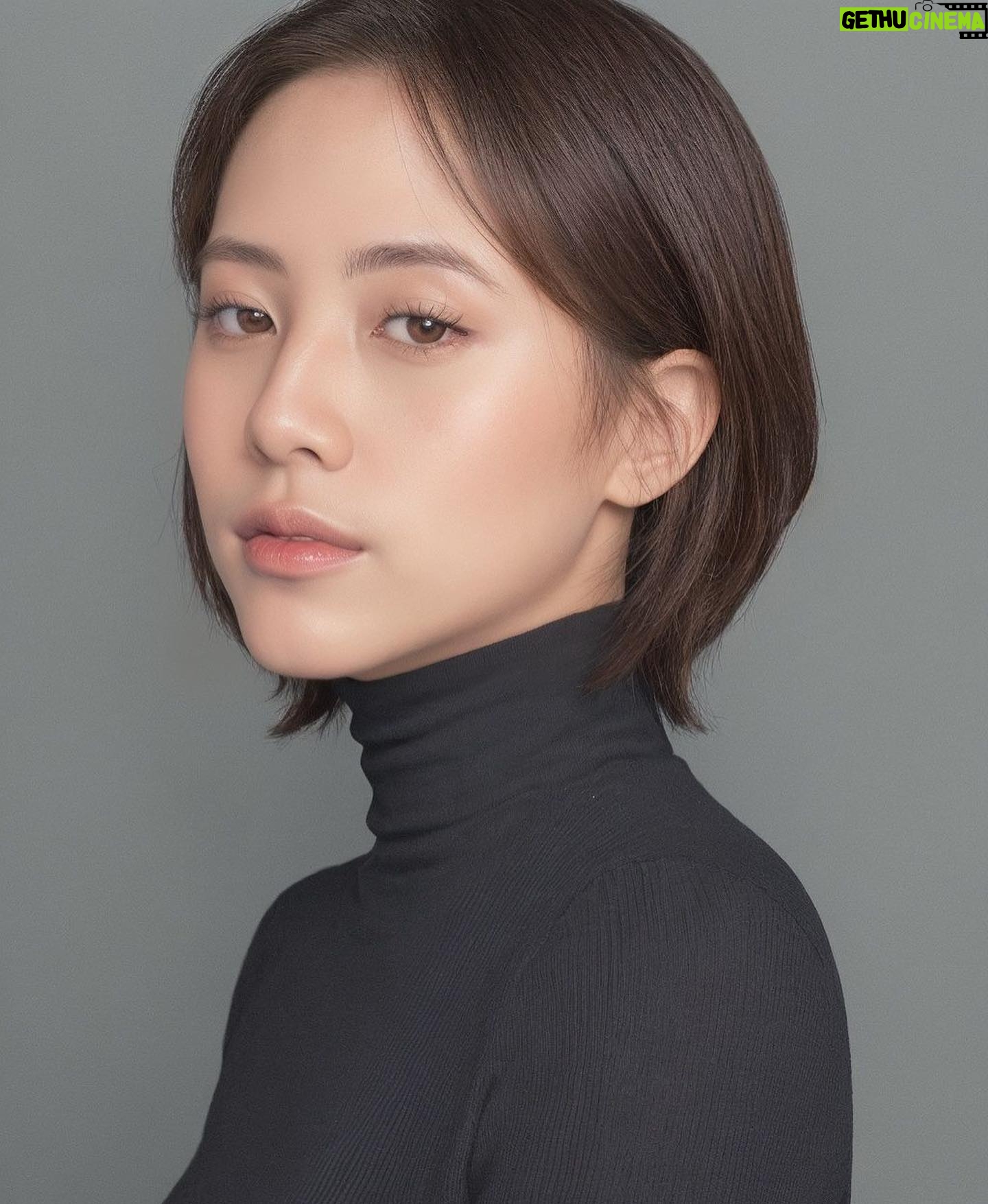 Adhisty Zara - 148.6K Likes - ada yg mirip gaksih? 😂
