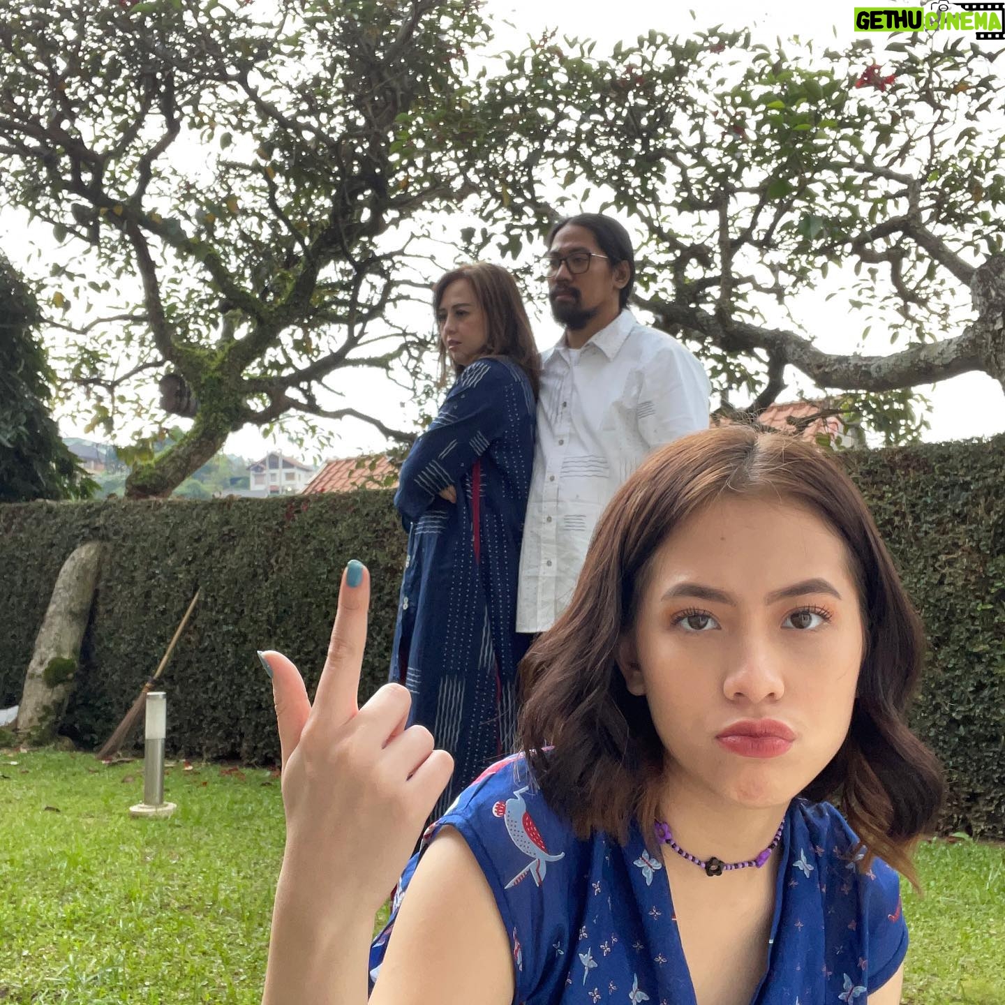 Adhisty Zara Instagram - Happy birthday ibuku cantik yang kadang centil kadang judes🤍 Goodluck for 2024 mam!!