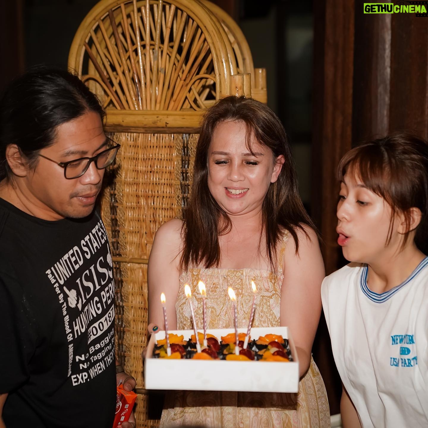 Adhisty Zara Instagram - Happy birthday ibuku cantik yang kadang centil kadang judes🤍 Goodluck for 2024 mam!!