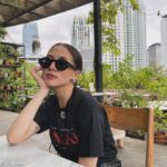 Adhisty Zara Instagram – gimana yang nonton MUNKAR hari pertama??? kira2 bioskop mana aja yg bakal kita datenginn??😜