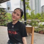 Adhisty Zara Instagram – gimana yang nonton MUNKAR hari pertama??? kira2 bioskop mana aja yg bakal kita datenginn??😜