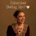 Aditi Rao Hydari Instagram - Hold your hearts because a new love guru is in town! 💛 Our lovely Bibbo Jaan has your love life and your date nights sorted! Go see her pro advice in action in Heeramandi, now streaming only on Netflix! 💫 #HeeramandiOnNetflix #SanjayLeelaBhansali @bhansaliproductions @prerna_singh6 @m_koirala @aslisona @aditiraohydari @sharminsegal @therichachadha @iamsanjeeda @fardeenfkhan @taahashah @shekhusuman @adhyayansuman @rimpleandharpreet @shriparamanijewels