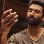 Aditya Roy Kapur Instagram - You asked and we delivered... 💯 Beardo and I bring to you our labour of love... Our Work of art! 🔥🥃🔥 #Beardo #WhiskySmoke #aWorkofArt