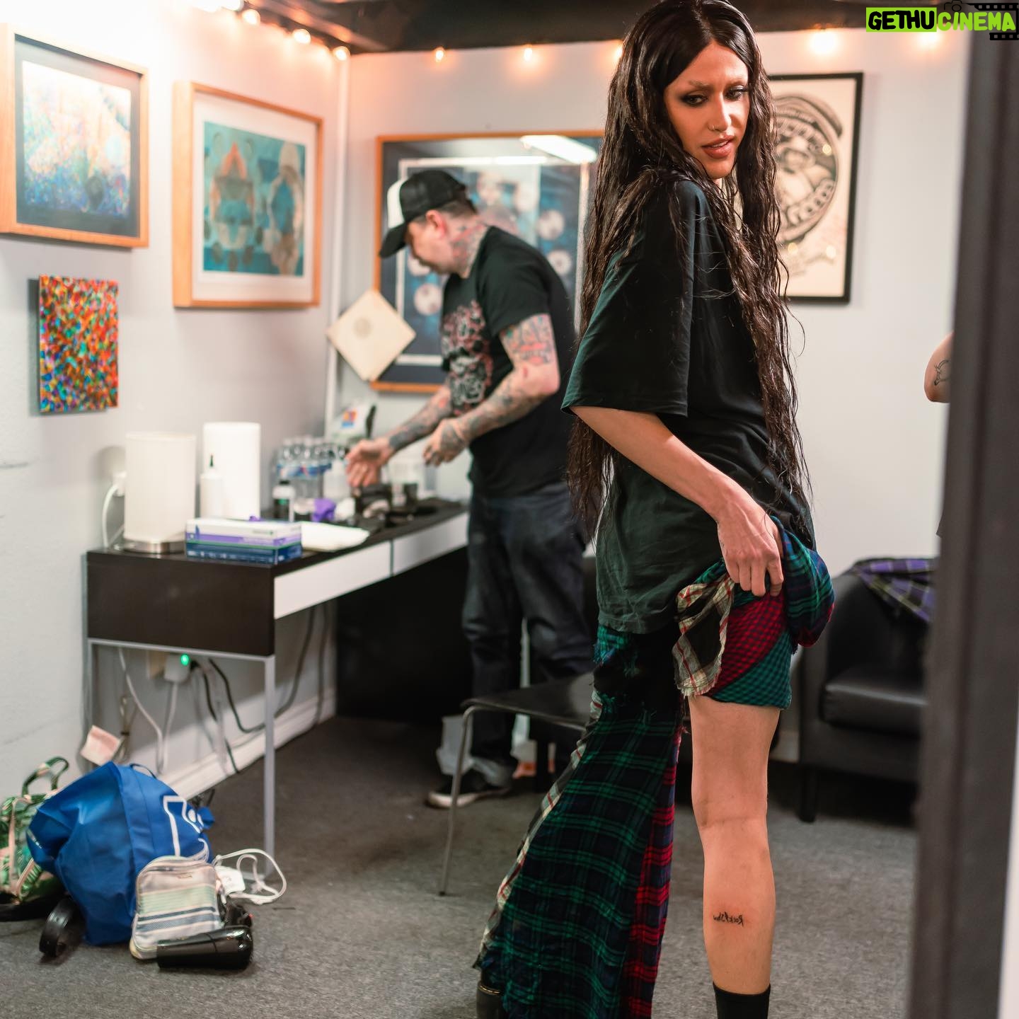 Adore Delano Instagram - From the connections I made on this tour to all the work they put in each night.. I am big grateful with a full heart & can truly say I made some lifelong homies. I love you guys to the moon & back. THANK YOU for absolutely killing it every night! π€ππ€ππ€ #rockshow β‘οΈTill next time my loves π€πΌ