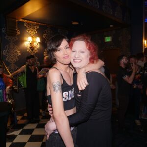 Adore Delano Instagram - My Dearest Apple 🍎 how I’ve missed theee & of course the show was amazing! ✨ Love you @thejinkx ❤️💚