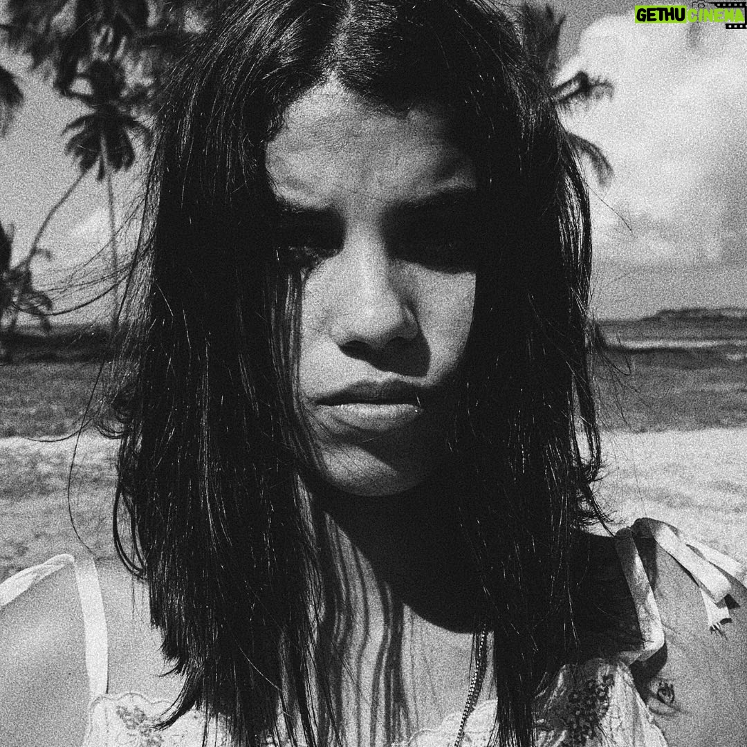 Adria Arjona Instagram - Only TWO more days until the world premiere of #LosFrikis @miamifilm. We cannot wait to experience this breathtaking film alongside you 💚 with a Q&A to follow. Grab your ticket today.