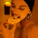 Adria Arjona Instagram - @schiaparelli 🖤🖤