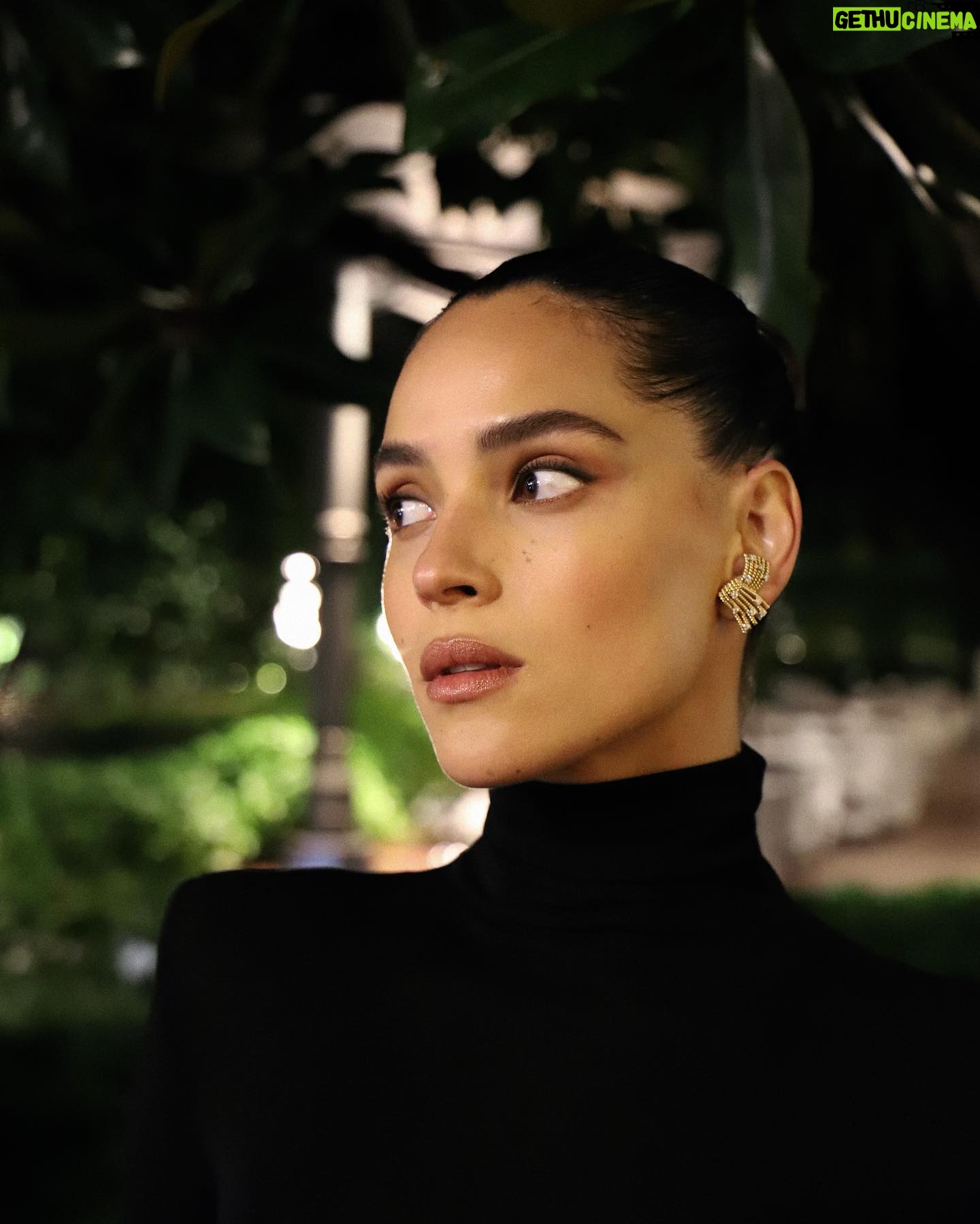 Adria Arjona Instagram - @tomford what a beautiful show 🖤