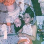 Adriana Fonseca Instagram – Debemos escuchar al niño que fuimos un dia y que existe dentro de nosotros. Ese niño entiende de instantes mágicos. 

Feliz dia del niño! 
_______
We must listen to the child that we once were and that exists within us. That kid understands about magical moments. Happy Children’s Day!
.
.
#diadelniño #lifestyle #niña #cute #family #childrenphoto