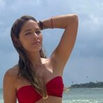 Adriana Fonseca Instagram - Si vas a tirar la toalla, que sea en la playa! ______ Las playas mas hermosas, solo en mi México… If you’re gonna throw the towel, let it be on the beach! The most beautiful beaches, only in my Mexico… . . #travel #lifestyle #cute #latina #Mexico #rivieramaya #veracruz