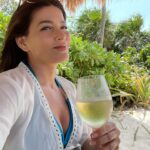 Adriana Fonseca Instagram – Dia tres, en el paraíso…
______
Day three, in paradise…
.
.
.
.
.
#playadelcarmen #travelphotography #sundayfunday #cute #lifestyle #sirena #mermaid