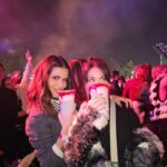Adriana Louvier Instagram - Noche de concierto… @claudiaalvarezo @paogiordano ❤️‍🔥 Gracias amiga hermosa, que bonito fue verte en el escenario. A ti y a todos. @maiteperroni