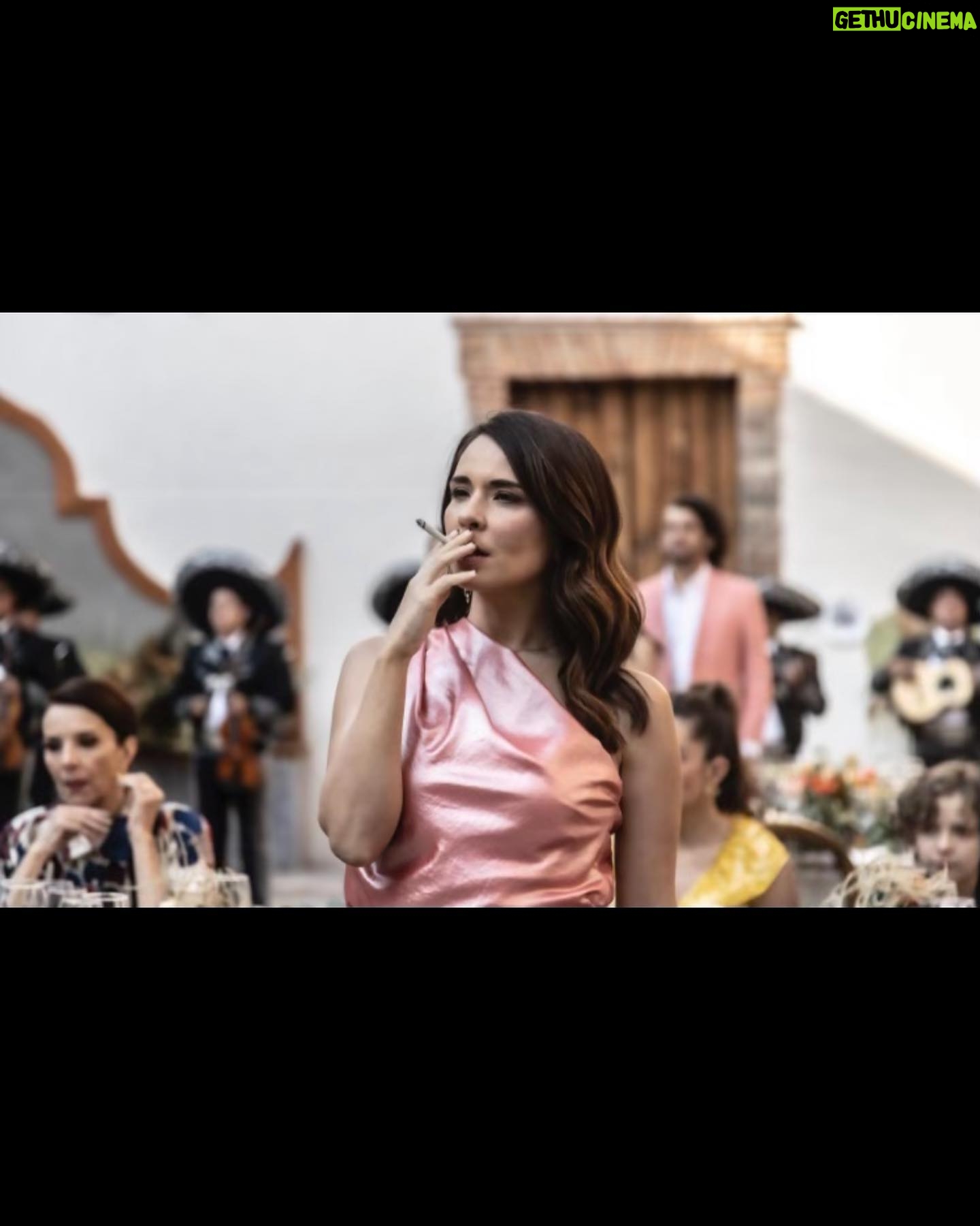 Adriana Louvier Instagram - Les dejo unas fotos de la serie “La mujer del Diablo” Con @azulguaita 🖤 @vixoriginals “Soledad y Daniela”