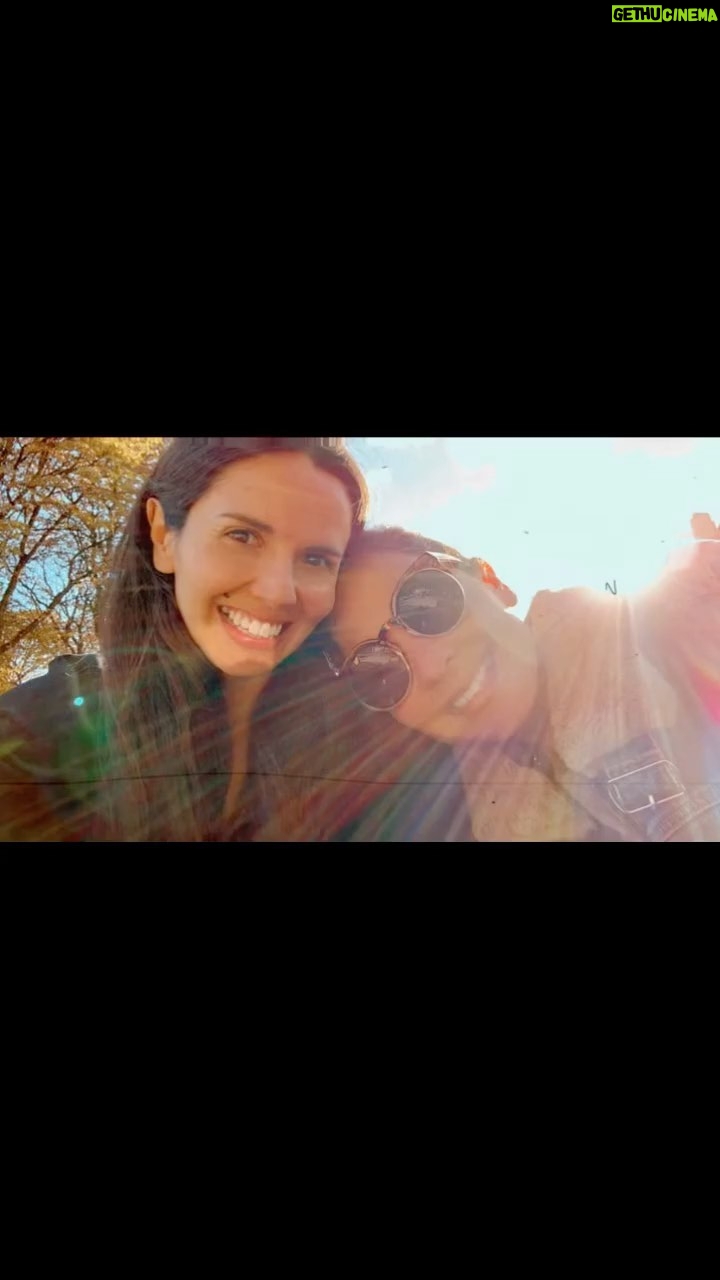 Adriana Louvier Instagram - Lo mejor de Paris ❤️ Estar con ustedes @paulouvier @paulbidaultmusic