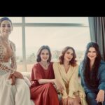 Adriana Louvier Instagram - Fotos del detrás de cámara un día de boda. Las mejores compañeras 🤍 #PactodeSilencio