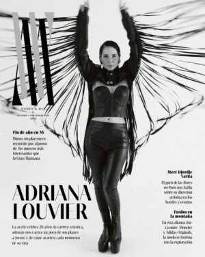 Adriana Louvier Instagram - En la última edición de WM Magazine, celebramos 20 años de carrera artística de la talentosa actriz mexicana @lalouvier. Nos cuenta su brillante trayectoria, nos sumergimos en sus cautivadores papeles de "La Mujer del Diablo" y en su impactante actuación en "Pacto de Silencio". 

Entérate de sus experiencias, desafíos y el arte de dar vida a personajes inolvidables.

Te dejamos el ink en bio ⬆ 🎭📖✨

Fotografía: @rrodalva
Stylist: @ecatrina
Maquillaje & cabello: @andreamorenomakeup
Management: @manunavarro
Entrevista: @aaron_zavaleta32

#EstrellasEnLaPantalla #QuímicaActoral #AdrianaLouvier #JoséRon #MagiaEnLaPantalla  #WMmagazine