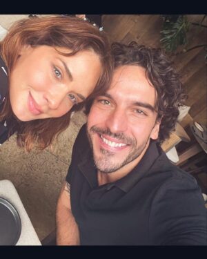 Adriana Louvier Instagram - Hoy cumple años mi amor. Porque este año, esté lleno de lo bueno, de alegrías, viajes y un montón de metas por cumplir. Mucho amor y paz mi lindo. Felíz cumpleaños para ti amor. Te amo 🤍@gutosalas