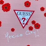 Adriana Louvier Instagram - “No acabarán mis flores” fashion show de @guessmexico presentando su increíble colección primavera 2024 / #LoveGuess #Marcianomoment #Guess 🌼