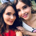 Adriana Louvier Instagram - Ya pueden ver la nueva temporada de #MSh2 por @muynetflix en donde hago una actuación especial que me encantó hacer y compartir con mis compañeros actores. Muy divertido estuvo.