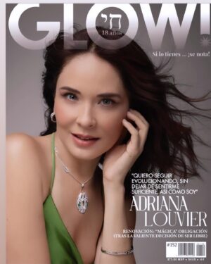 Adriana Louvier Instagram - @glowmx ✨
Si con alguien disfruto platicar es con mi querida @linaglow y está entrevista no fue la excepción,hablamos de la importancia de la privacidad y la autenticidad en medio de esta globalización. Así que gracias Lina hermosa por todo!