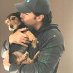 Adriana Louvier Instagram - No había podido escribir por aquí, el dolor tan grande que tenía y él no aceptar que mi perrito amado partió. Estas fotos son unas cuantas de millones de momentos que pasamos con él, juntos, siempre con tanto amor.Es un pequeño homenaje para nuestro Lec. Mi gran compañero, mi amigo, mi sombra en la casa, quien más me ha cuidado y demostrado un amor infinito. Quienes nos conocen saben lo mucho que lo amamos y lo que significa hoy ya no estar con él. Tuve tanto miedo de que este día llegara, ahora nos toca vivir sabiendo que está por todos lados a donde vamos, nos acompañará siempre. Hasta luego mi perrito guerrero, amor eterno. Tu familia que te ama. ❤️ Gracias amor por todo el esfuerzo y amor para todos en la casa y para Lec. @gutosalas Y muchas gracias @veterinaryoncology y @mvzlorenasamano por su gran dedicación y atención con Lec. 🙏🏽