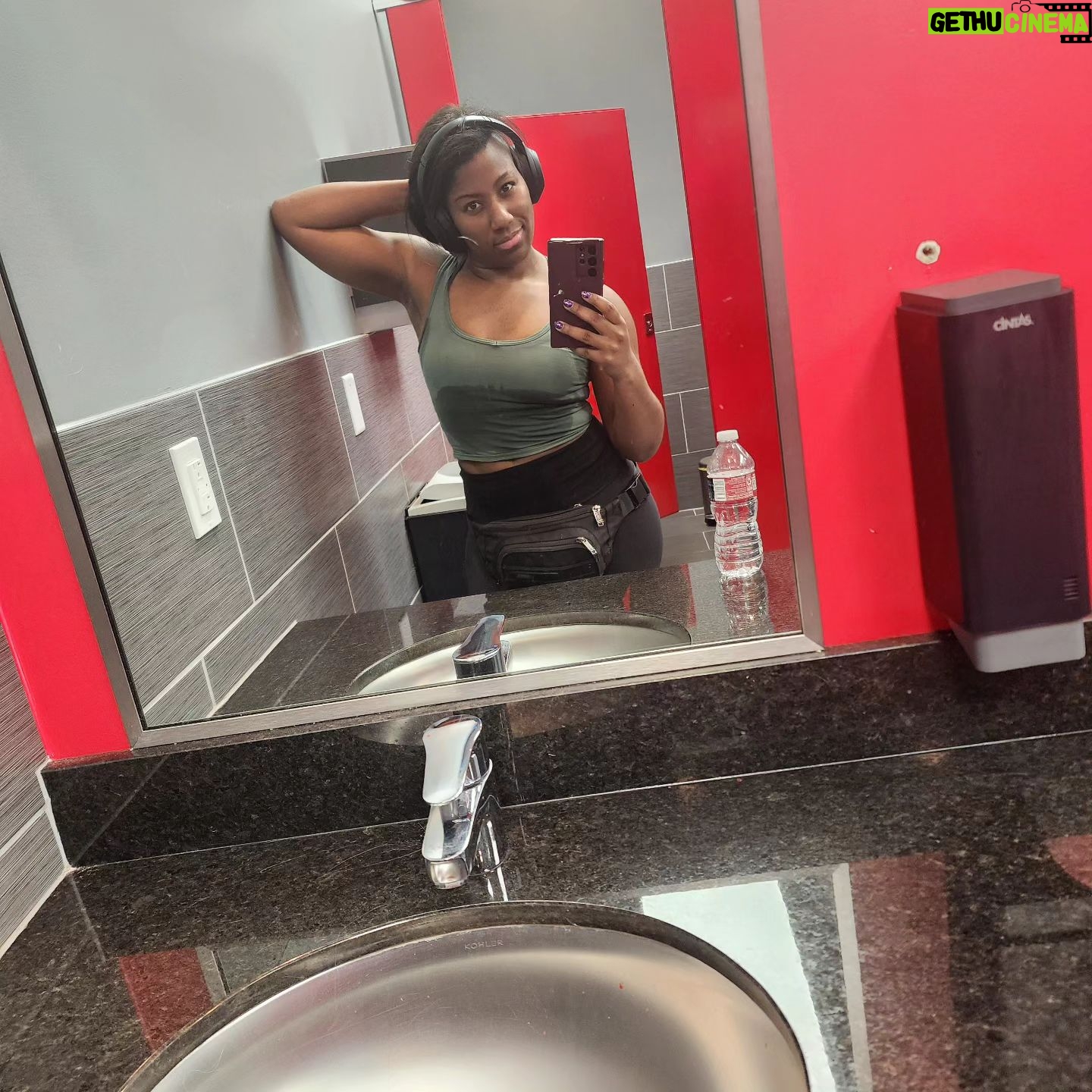 Adrienne Reese Instagram - I think I sweat enough for all of us!!! Gym session done and I'm feeling good. #ForeverROHchamp #FallenGoddess #TheAlpha #JoshiKiller #ROHGateKeeper #MinionMafia #MinionOverlord #GymRat .... sorta lol