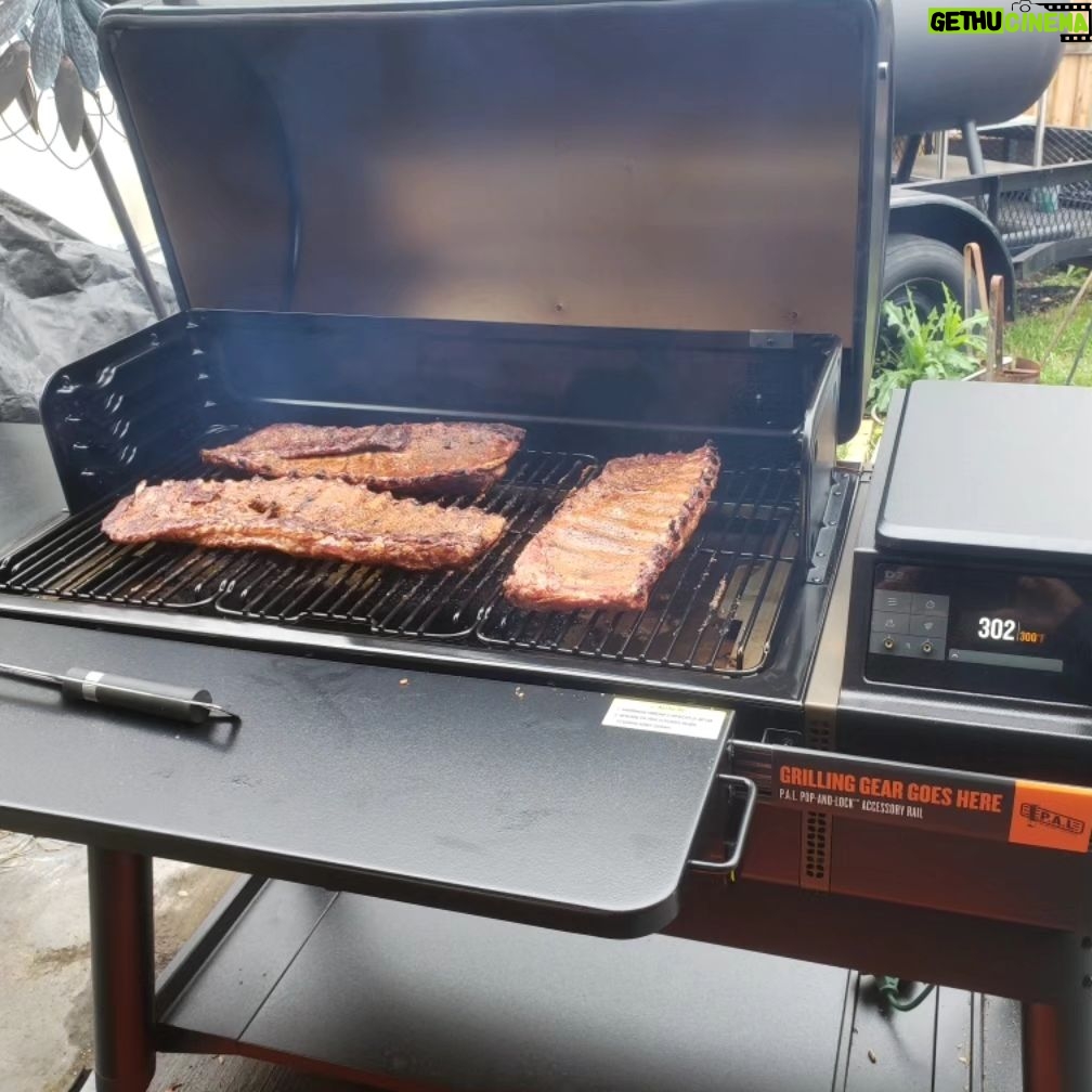 Adrienne Reese Instagram - .@traegergrills Weather may be bad today but that Ain't stopping dad and I from making some ribs! Thank you guys for the #Gift !! Can't wait to destroy these!
