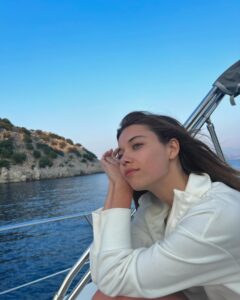 Afra Saraçoğlu Instagram - 💙🌙