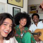 Agnes Nunes Instagram - estamos muito ansiosos(as) com esse lançamento e é incrível poder compartilhar um pouco do processo e da nossa energia ✨ a música “Tudo Passa” sai hoje 00:00 em todas as plataformas digitais, ela foi produzida pelo @lucaslobo3l e faz parte do EP “Bagua Camp” onde vamos soltar uma música por dia! estamos muito felizes e de coração cheio e grato por compartilhar nossa verdade e arte com o mundo de uma maneira tão bonita. nossa união significa muito pra nós, e nos temos nos dias mais difíceis, procuramos sempre ser luz um pro outro. obrigada @tuliodek por ser fonte de inspiração pra gente, sua história, pensamento e arte nos eleva ao nível mais bonito de nossas almas. esperamos que gostem e ouçam muito, do nosso coração pro de vocês. ❤️🌴