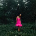 Agnes Nunes Instagram – Os caminhos que #AgnesNunes percorre foram abertos por sua voz. Ela que a trilhou para ser, hoje, um dos nomes de destaque de sua geração na MPB. Encanto e magnetismo a segue guiando, passo a passo, para diferentes e lindas formas de arte – como atesta este fashion film, que também ilustra o recheio da #GlamourAgosto, junto com a entrevista que fizemos com a cantora. “Nem tudo o que escrevo é real, muitas vezes são casos que escutei pois sou uma pessoa que gosta de ouvir. Me inspira”, abre @agnesnunes.

Quer mais? Os detalhes estão na entrevista exclusiva de nossa nova edição digital, já disponível através do app @globomais. Assine e comece a leitura através do link da bio.

Texto: @fvsari
Fotos: @tom_barreto
Direção criativa e styling: @adornellas
Beleza: @markitocosta
Cabelo: @lu_safro
Filme: @urbansadnesss
Edição de vídeo: afaceinthecrxwd
Trilha sonora: @v1nocius
Agradecimentos: @guesturban 

#moda #beleza