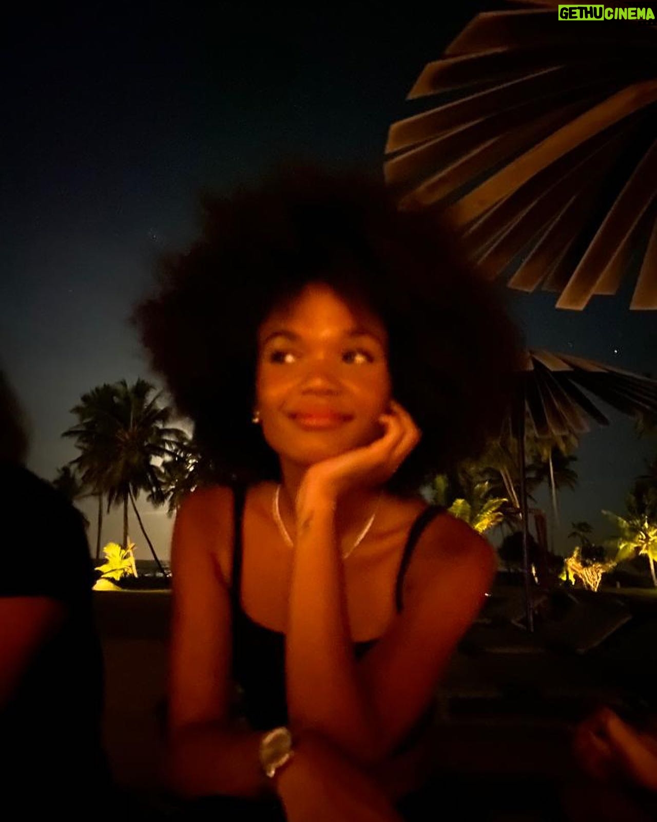 Agnes Nunes Instagram - easy like a sunday morning 🌹