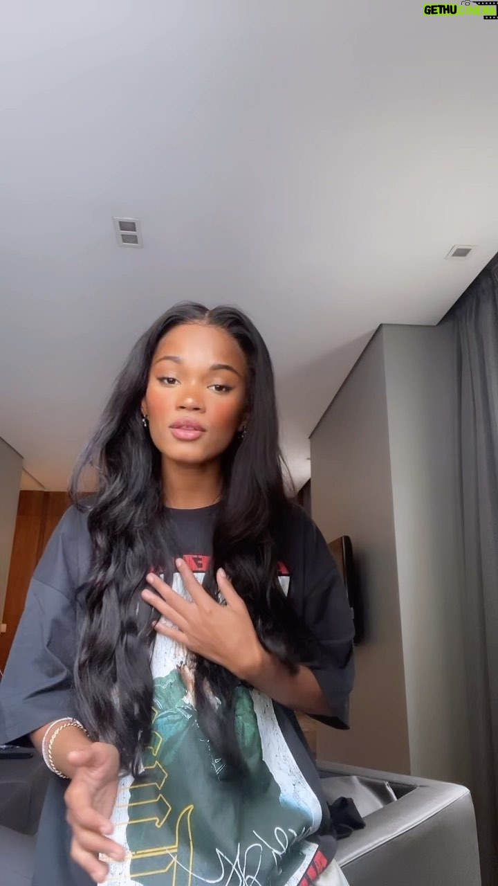 Agnes Nunes Instagram - a gente canta em qualquer lugar :) tô viciada nessa música, ficou na minha cabeça a turnê inteira 🫠 yebbas heartbreak