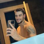 Agustín Bernasconi Instagram - Buenas noches Bogota 🇨🇴🩶